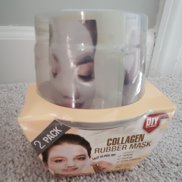 Lindsay Home Aesthetics Other - COLLAGEN RUBBER MASK